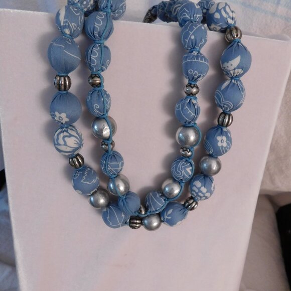 Ladies Coldwater Creek Blue & White Bandana Print Necklace - Picture 2 of 5